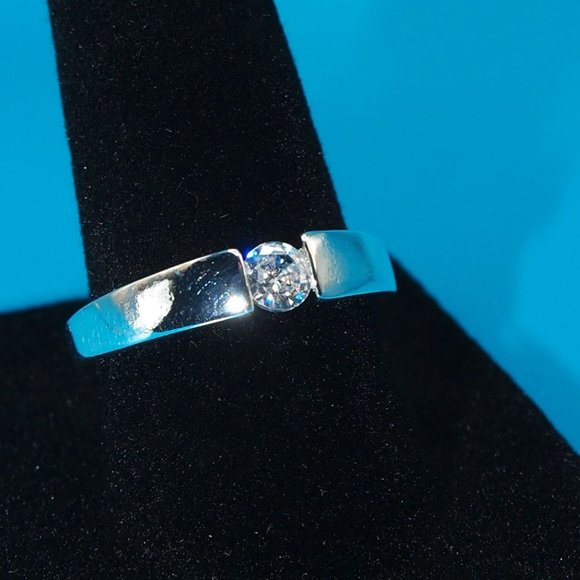 Beautiful Ladies Diamond Tension Ring / Band, .925 Solid Sterling Silver - Picture 5 of 11